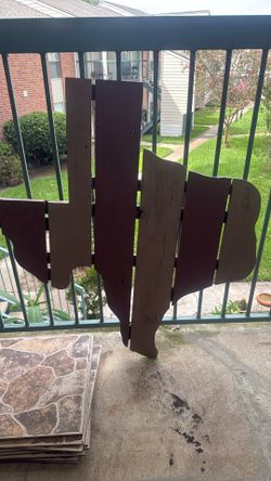 Texas Wood Hang Up