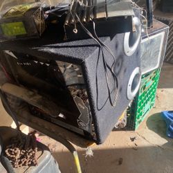 Kentwood sub with a SPL 2000 W model block amp and box