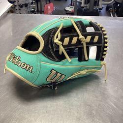 Brand New Spring 2025 Wilson A2000 1716SS Super Skin 11.5” Baseball Glove