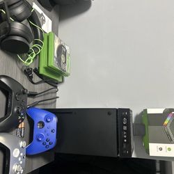 🎮 Microsoft Xbox Series X 1TB Video Game Console -PLEASE READ