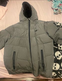 Hollister Gray Puffer Jacket with Hood