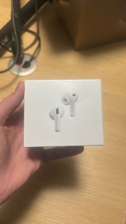 Band new AirPod 3 pros