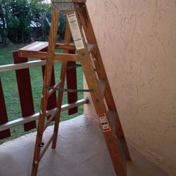Wooden 4 Ft Ladder 