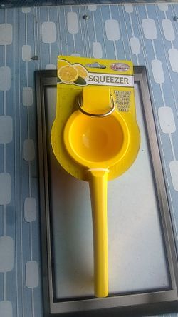 Lemon Squeezer WinCo High Quality Juice Extractor