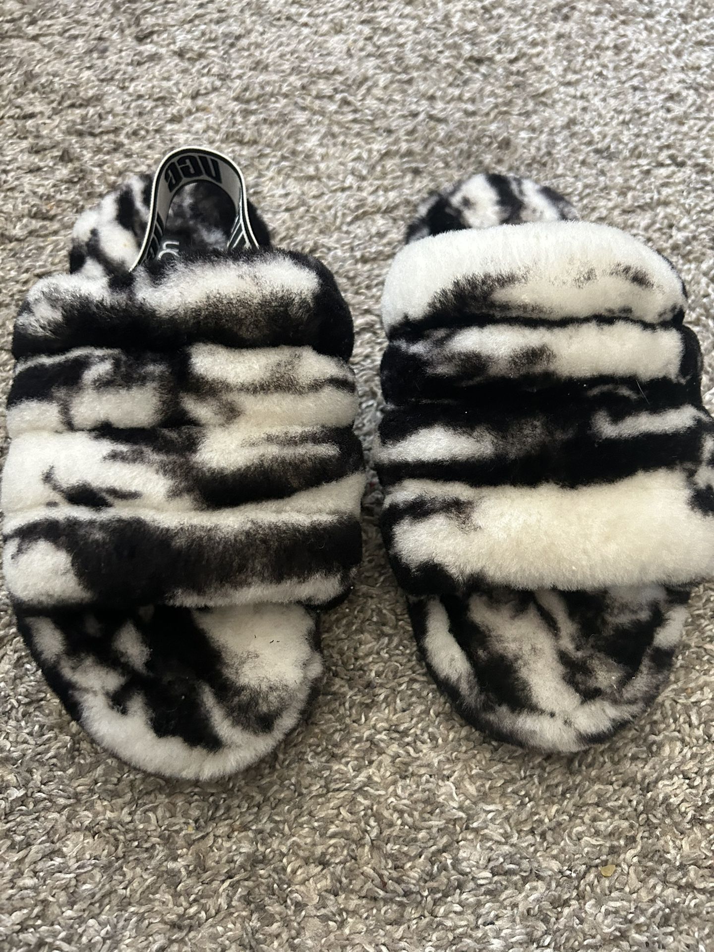 Ugg Fluff Yeah Slides