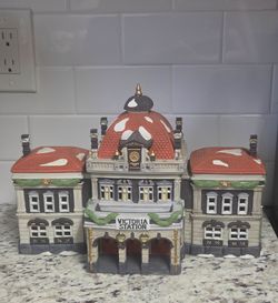 Department 56 Dickens Village Victoria Station