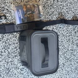 YETI  Hopper Flip 8 Portable Soft Cooler