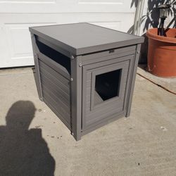Hidden Cat Litter Table Or Cat Bed 