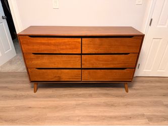 Two dressers and two nightstands for sale