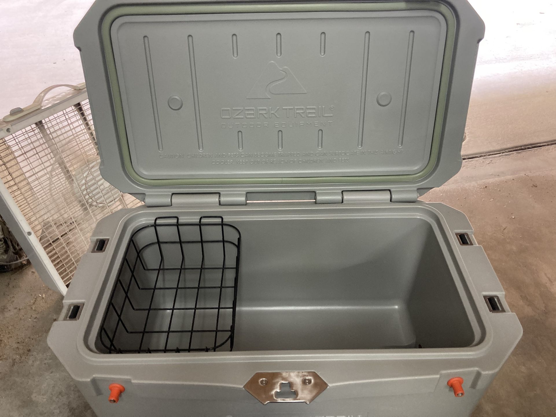 Ice Cooler