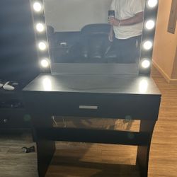 Vanity With Working Lights