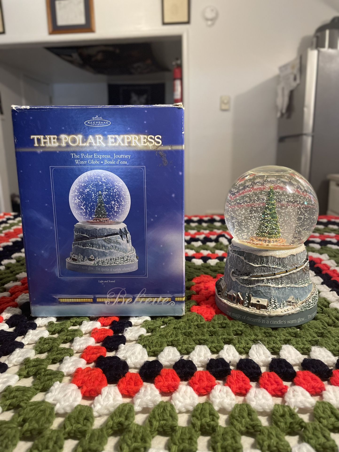 The Polar Express Hallmark Warner Bros. 2004 Journey Water Globe Open Box