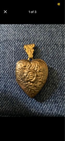 Vintage medal engraved locket