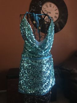 Gorgeous BRAND NEW Teal backless sequin dress