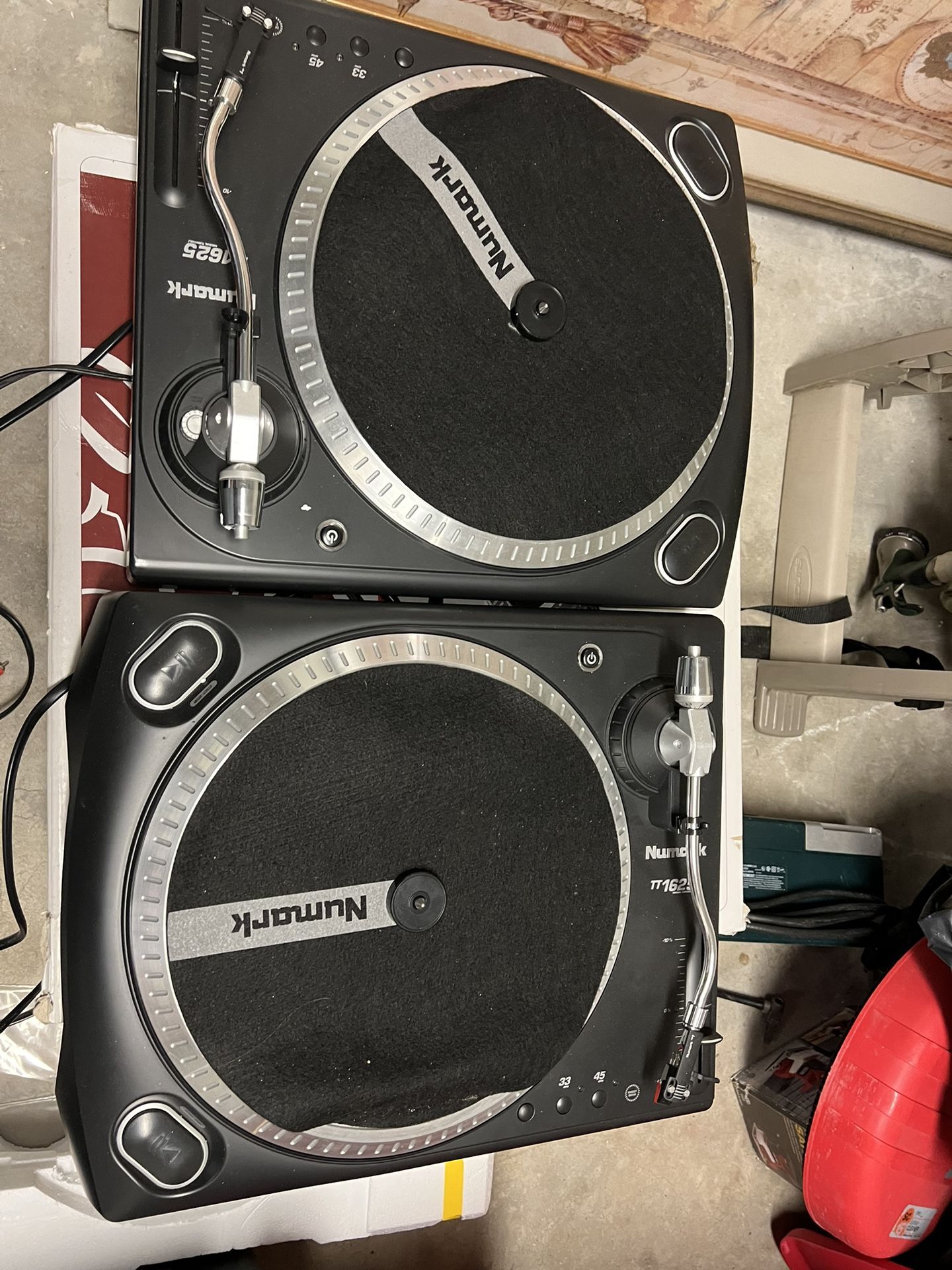Numark Battle Pack Phonographs