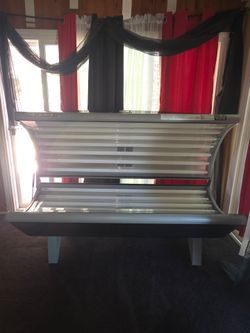 SUPER NICE TANNING BED