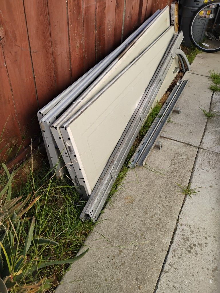 8' X 7' Garage Door