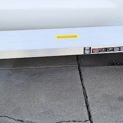 Foldable Heavy Duty Light Weight Work Bench 