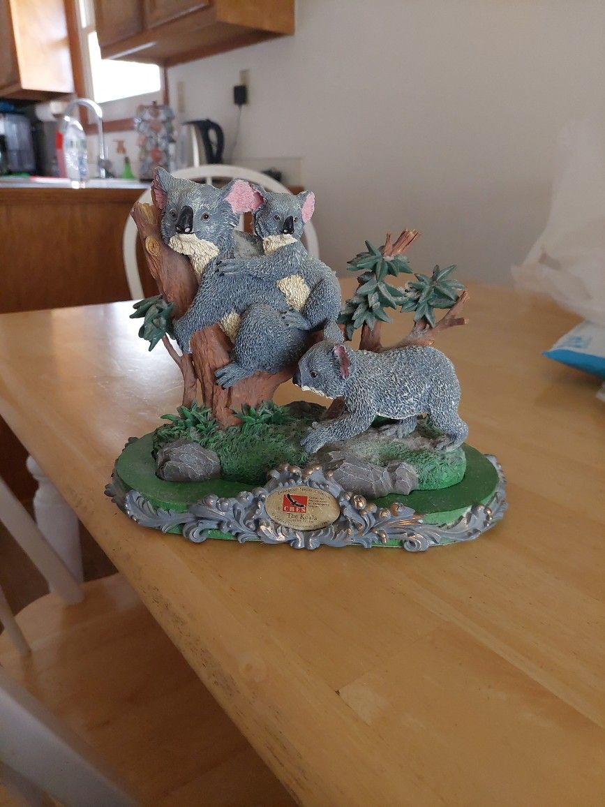 Koala Bears Statuette 