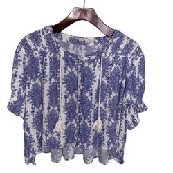 Millibon boutique flowy button up top