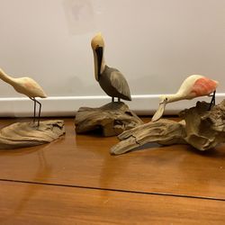 Vintage Hand Carved Decoy Shore Birds On Driftwood 