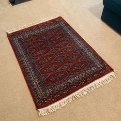 Small Silk/Wool Blend Rug