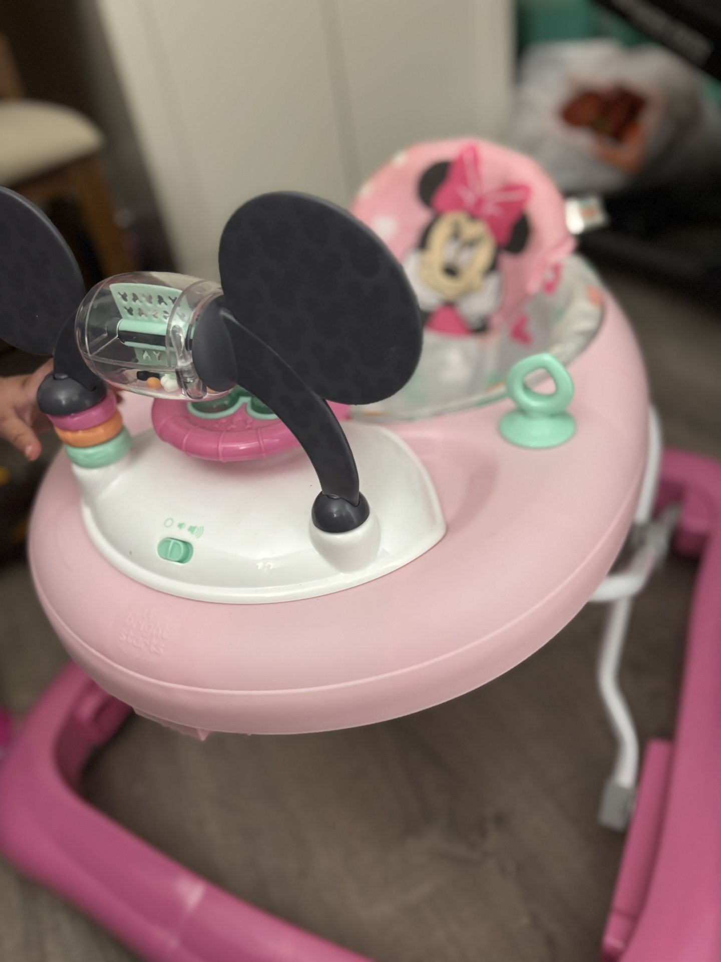 Minnie Mouse Walker