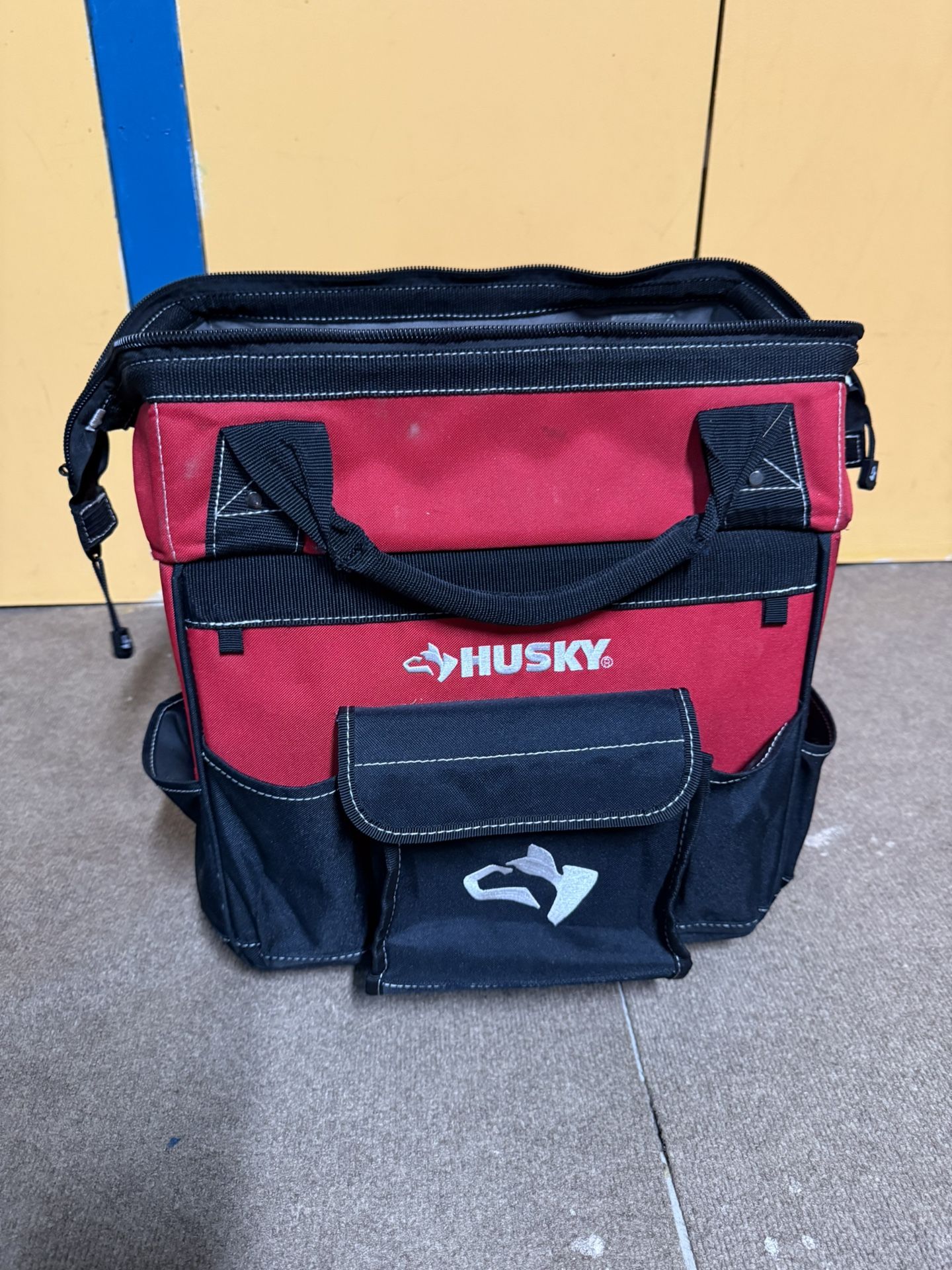 Husky 14-Inch Tool Bag with 13 Pockets – Durable and Compact