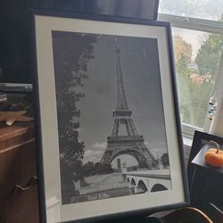 EIFFEL TOWER - FRAMED