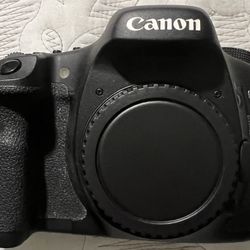 Canon EOS 7D 18MP Digital SLR Camera Body + Lens Canon Ef28-105mm F/4,5-56 USM