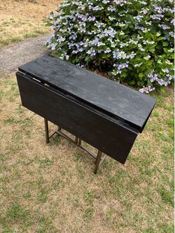 Moe’s home collection Masa Table QJ-1002-02