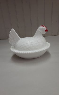 Milk Glass Hen On Nest- Located in Shelton