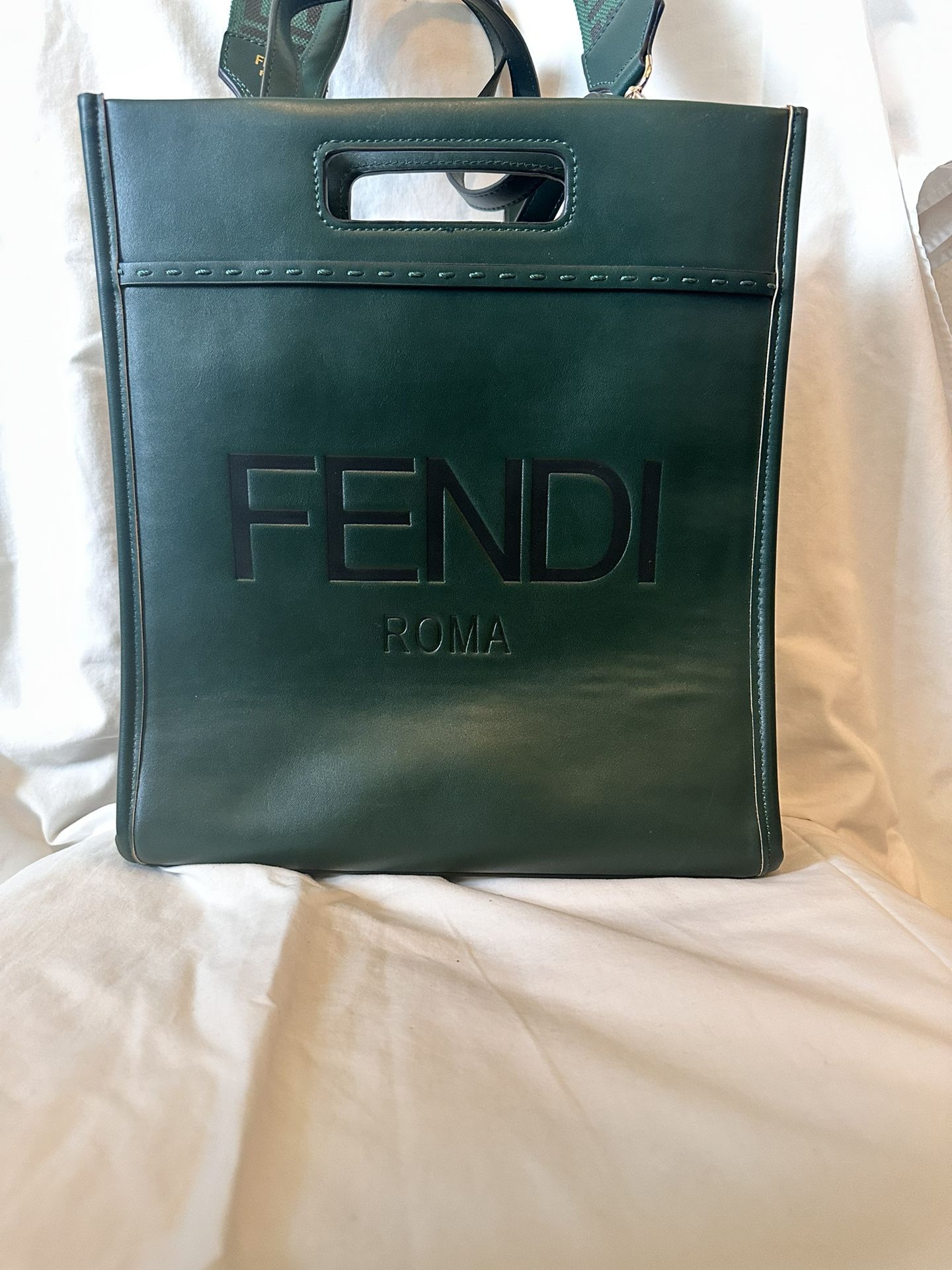 Fendi Women Tote Bag