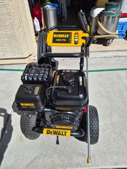 DeWalt 4400 PSI Pressure Washer