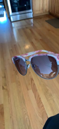 New ladies Revlon sunglasses
