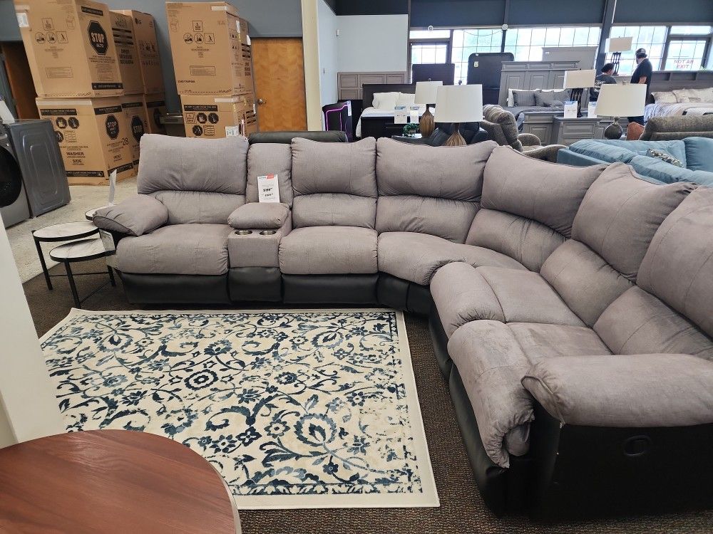 Used Sectional $199.99+tax