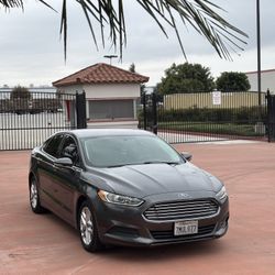 Ford Fusion 2016