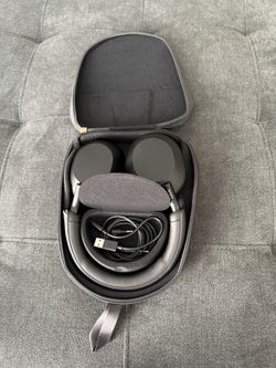 Sony WH-1000XM5
