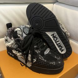 LOUIS VUITTON SKATE TRAINER BLACK SWAROVSKI 