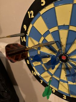 Darts And Target 