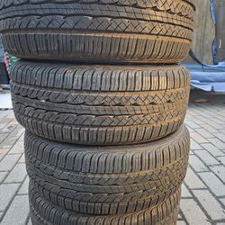 4 tires 195/60/14 Kumho solus kr31 

