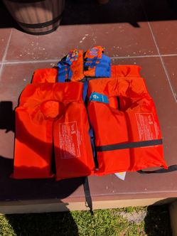 Life vest- 4 adults, 1 child ($5 ea. Or all 5 for $20)