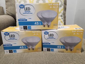 New Lot of 3 Boxes LED Spotlight Par38 Medium Base