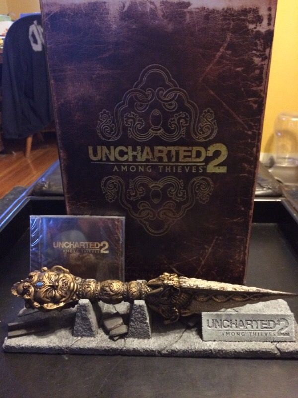 Uncharted 2 fortune hunters collectors edition.