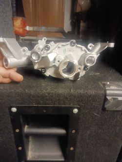 Oil Pump For 2012 V6 Pentastar Motor