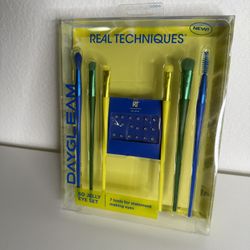 Real Techniques Brush Set - New