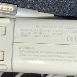 OFFICIAL APPLE MACBOOK CHARGER 