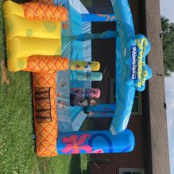 SpongeBob Bounce House 