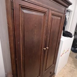 Armoire - Stanley Furniture Mahogany wood 