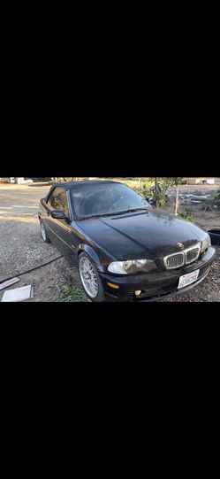 bmw 323𝚒